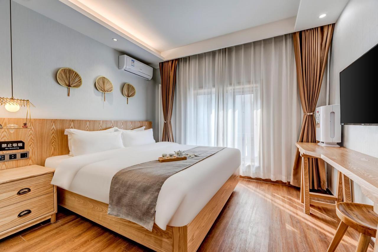 Happy Dragon Saga Hotel: Garden Terrace in City Center Beijing Exterior photo
