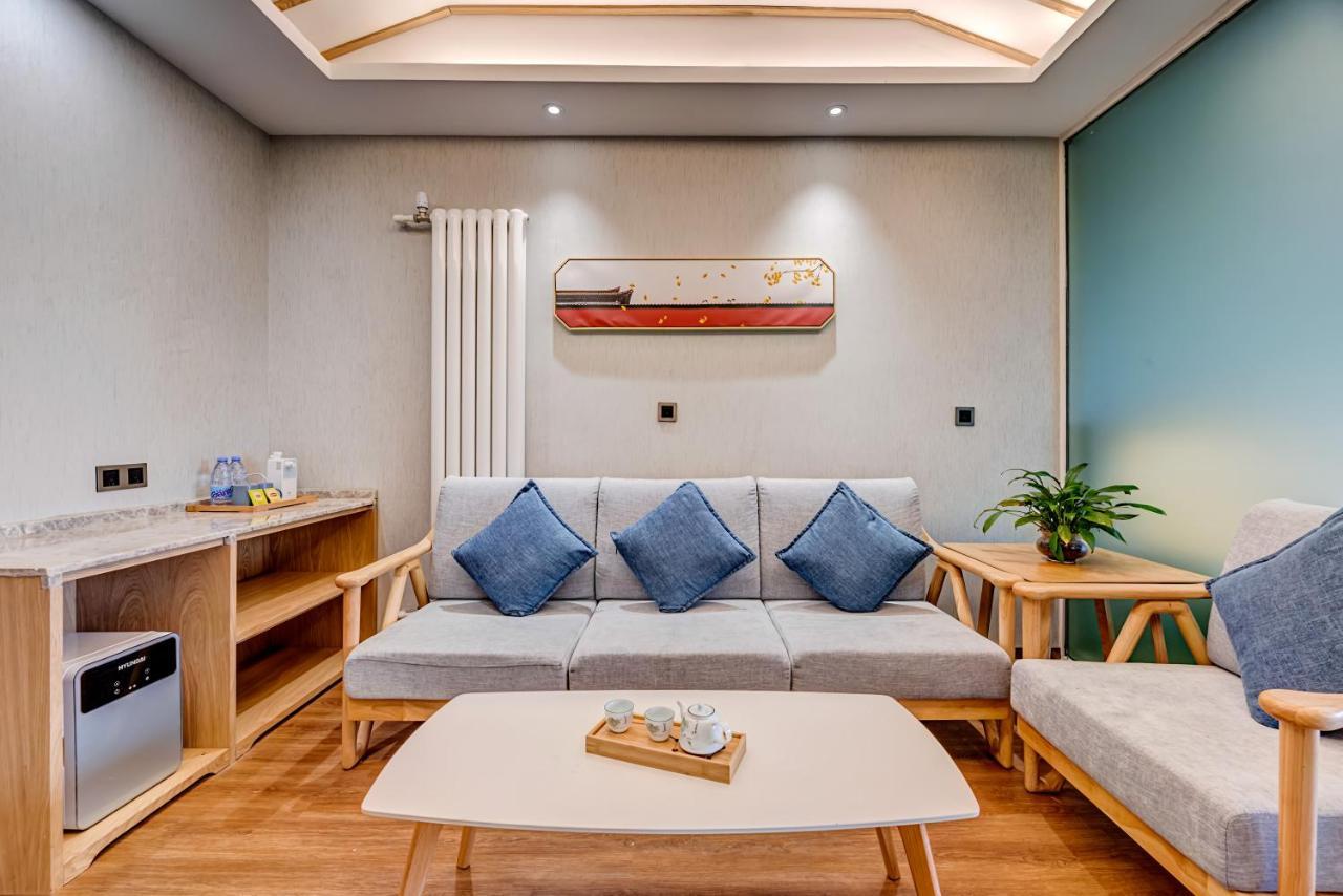 Happy Dragon Saga Hotel: Garden Terrace in City Center Beijing Exterior photo