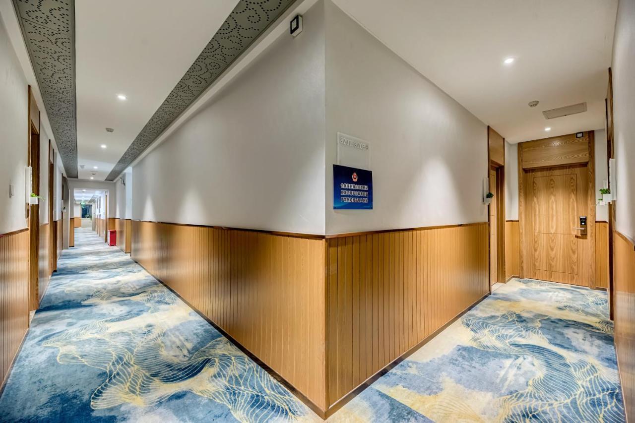 Happy Dragon Saga Hotel: Garden Terrace in City Center Beijing Exterior photo